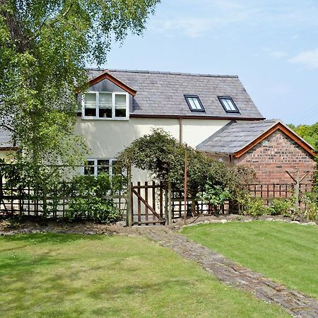 Woodhouse Cottage Hawarden Екстер'єр фото
